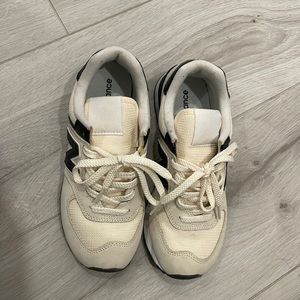 New balance sneakers